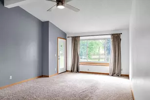 403 Clearwater Dr, Champaign, IL 61822 - Photo 8