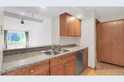 403 Clearwater Drive #403, Champaign, IL 61822 - Photo 14