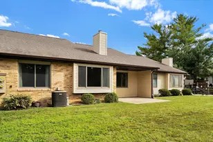 403 Clearwater Dr, Champaign, IL 61822 - Photo 32