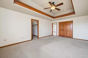 412 Deerfield Dr, Oswego, IL 60543 - Photo 16