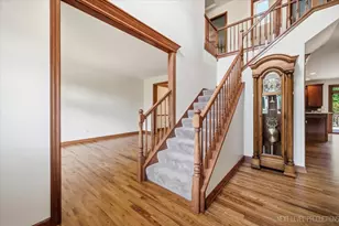 412 Deerfield Dr, Oswego, IL 60543 - Photo 2