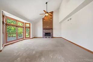 412 Deerfield Dr, Oswego, IL 60543 - Photo 12