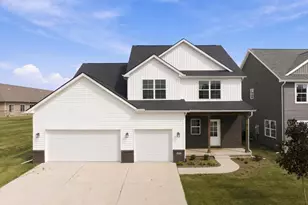 1313 Woodbine Rd, Bloomington, IL 61704 - Photo 2