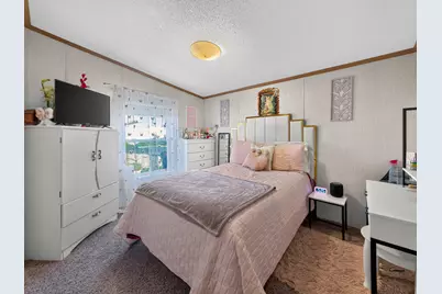 819 S 9th Street, Dekalb, IL 60115 - Photo 12