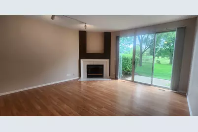 621 Woodhaven Drive, Mundelein, IL 60060 - Photo 6