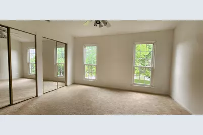 621 Woodhaven Drive, Mundelein, IL 60060 - Photo 10