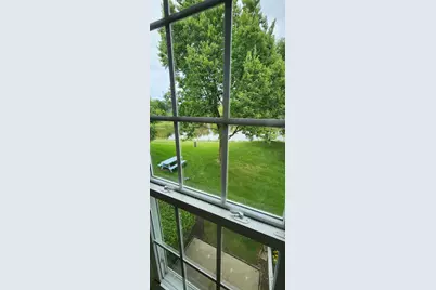 621 Woodhaven Drive, Mundelein, IL 60060 - Photo 14