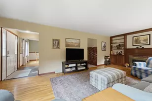 131 Central Park Ave, Geneseo, IL 61254 - Photo 6