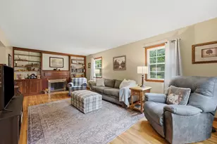 131 Central Park Ave, Geneseo, IL 61254 - Photo 4