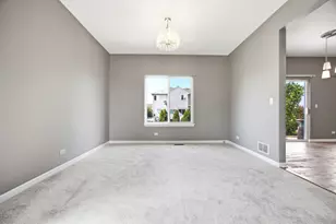 228 Norwich Dr, Bartlett, IL 60103 - Photo 8