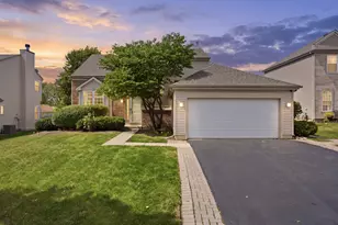 228 Norwich Dr, Bartlett, IL 60103 - Photo 1