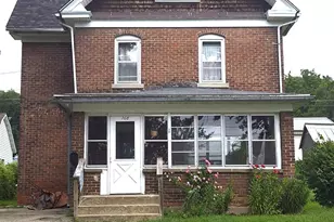 708 Bowen St, Savanna, IL 61074 - Photo 1