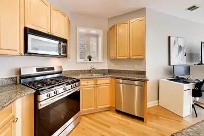 3705 N Paulina Street #2, Chicago, IL 60613 - Photo 8