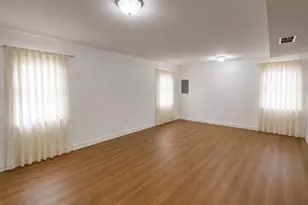 119 S Elroy Ave, Bartlett, IL 60103 - Photo 10