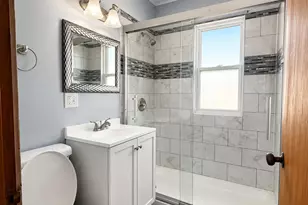 2730 N Whipple St, Chicago, IL 60647 - Photo 4