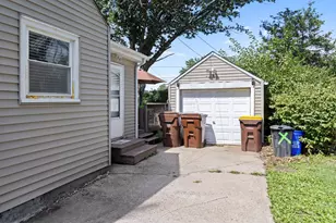 2223 Van Wie Ave, Rockford, IL 61103 - Photo 16