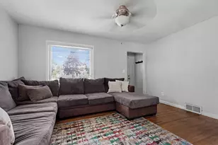 2223 Van Wie Ave, Rockford, IL 61103 - Photo 4