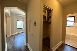 1033 W Loyola Ave, Chicago, IL 60626 - Photo 12