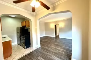 1033 W Loyola Ave, Chicago, IL 60626 - Photo 12