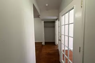 1354 W Argyle St, Chicago, IL 60640 - Photo 14