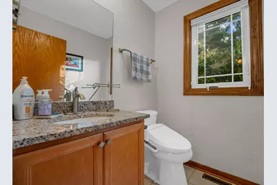 8201 Pine Bluff Court, Darien, IL 60561 - Photo 32