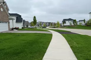 1017 Kessler Dr, Mundelein, IL 60060 - Photo 26