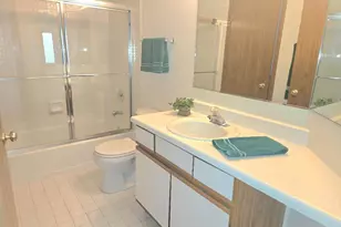2434 Charleston Dr, Schaumburg, IL 60193 - Photo 8