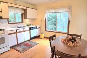 2434 Charleston Dr, Schaumburg, IL 60193 - Photo 4