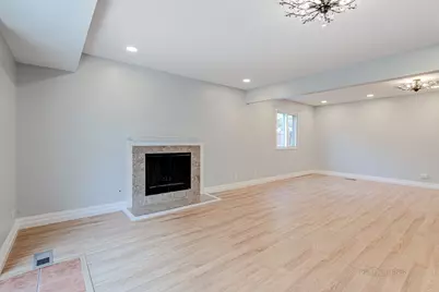 4470 Capstan Drive, Hoffman Estates, IL 60192 - Photo 10
