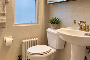 5720 N Manton Ave, Chicago, IL 60646 - Photo 12
