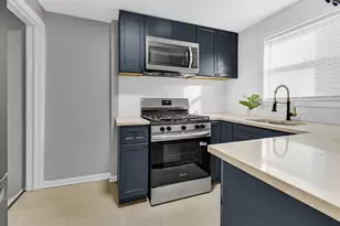 8831 S Eggleston Ave, Chicago, IL 60620 - Photo 6