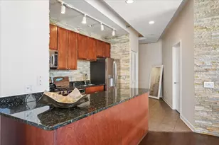 720 N Larrabee St, Chicago, IL 60654 - Photo 4