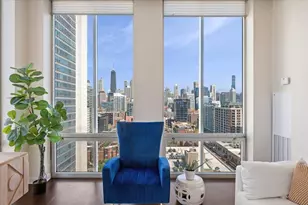 720 N Larrabee St, Chicago, IL 60654 - Photo 8