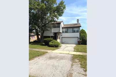 17909 Chartres Court, Hazel Crest, IL 60429 - Photo 2