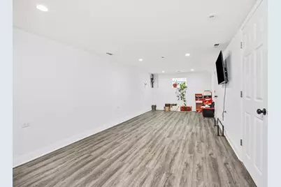 8915 S Racine Avenue, Chicago, IL 60620 - Photo 16