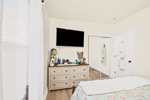 8915 S Racine Ave, Chicago, IL 60620 - Photo 8