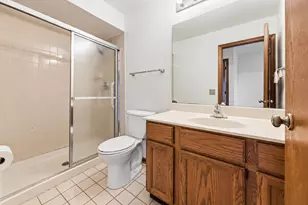 736 Concord Ln, Des Plaines, IL 60016 - Photo 16