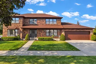 736 Concord Ln, Des Plaines, IL 60016 - Photo 1
