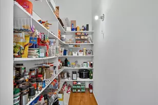 560 Lakeview Ct, Roselle, IL 60172 - Photo 14
