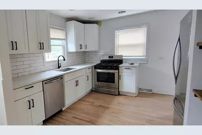 133 S Lincoln Avenue, Mundelein, IL 60060 - Photo 6
