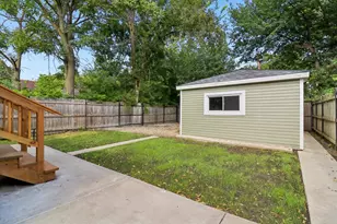 210 W 111th St, Chicago, IL 60628 - Photo 44