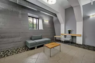 1525 S Sangamon St, Chicago, IL 60608 - Photo 20