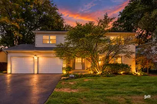 4 W Suffield Dr, Arlington Heights, IL 60004 - Photo 2