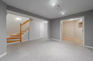1017 W Dakin St, Chicago, IL 60613 - Photo 28