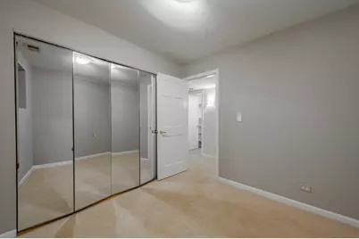 1017 W Dakin Street #1, Chicago, IL 60613 - Photo 16
