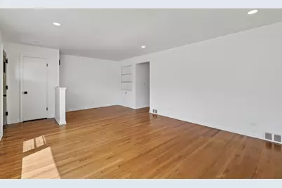 7748 W Oakton Street, Niles, IL 60714 - Photo 8