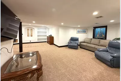 40W040 W Carl Sandburg Road, Saint Charles, IL 60175 - Photo 22