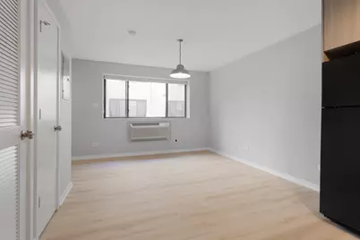 5411 N Winthrop Avenue #216, Chicago, IL 60640 - Photo 2