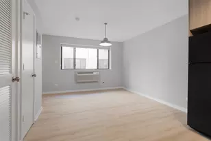 5411 N Winthrop Ave, Chicago, IL 60640 - Photo 2
