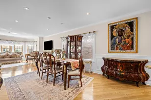 3132 N Luna Ave, Chicago, IL 60641 - Photo 8